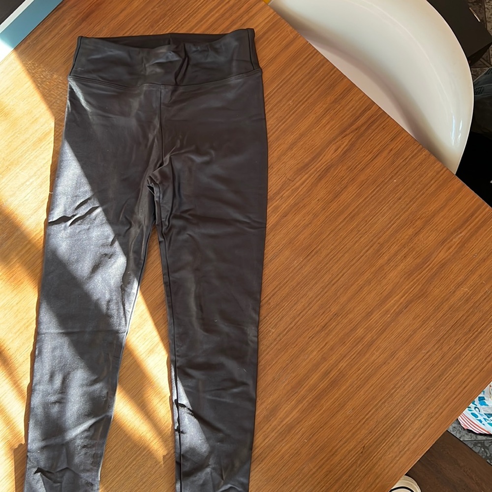 Koral lustrous leggings - Brand New - size S
